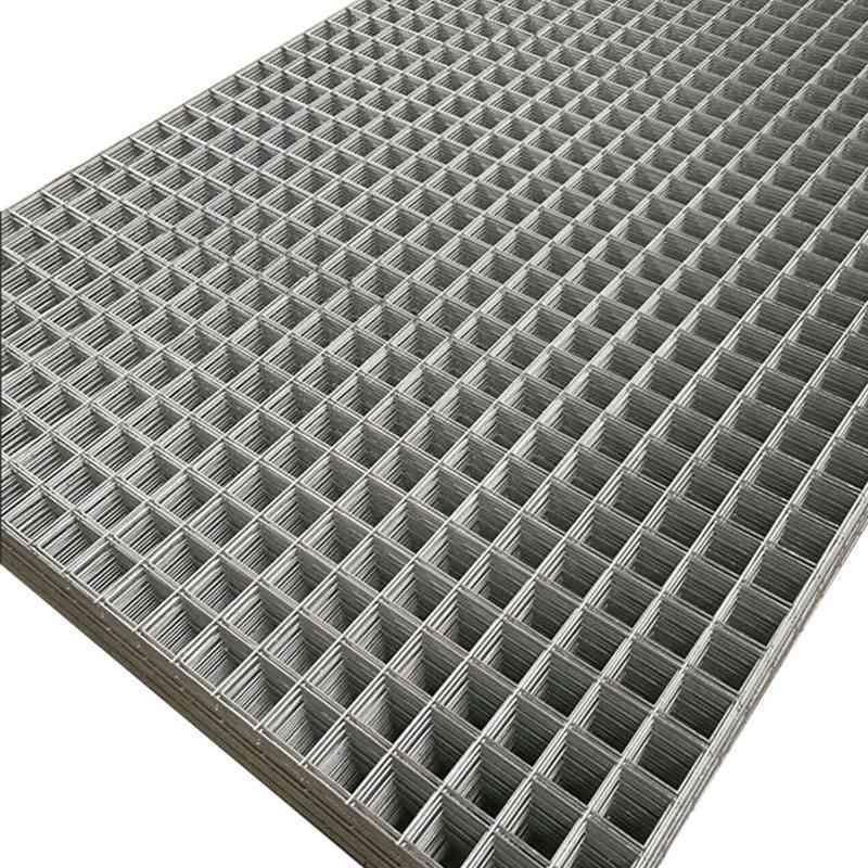Welded wire mesh panel